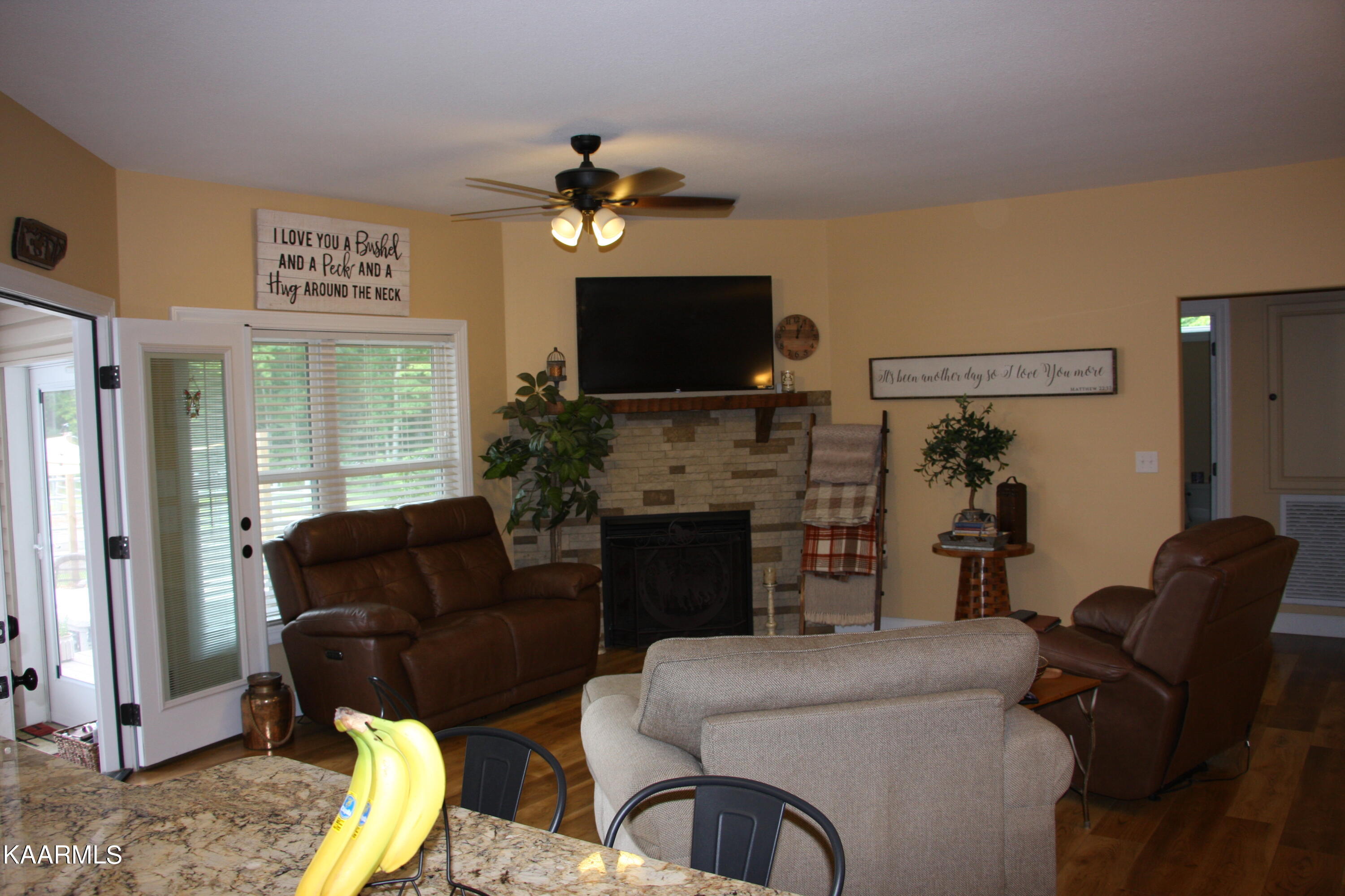 735 Bluebird Ridge Road Jamestown, TN 38556 - Photo 14 of 39 IMG_4003