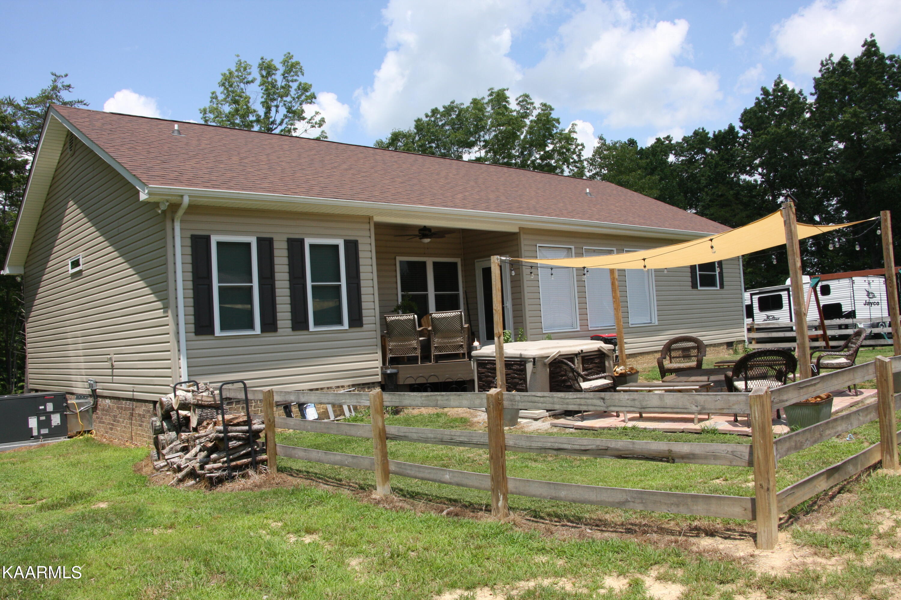 735 Bluebird Ridge Road Jamestown, TN 38556 - Photo 5 of 39 IMG_3981