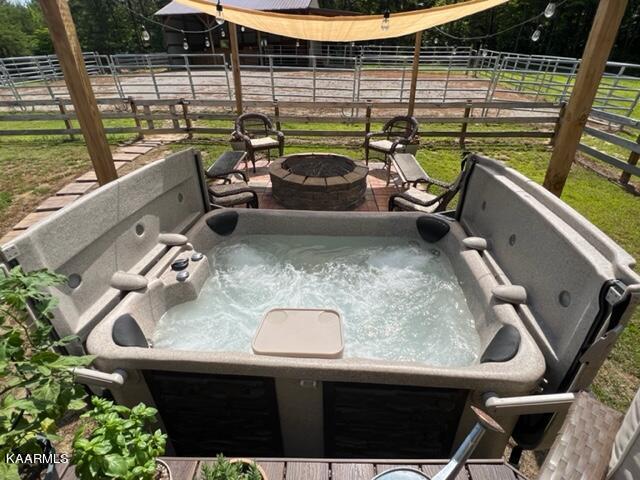 735 Bluebird Ridge Road Jamestown, TN 38556 - Photo 9 of 39 Jetted Hottub