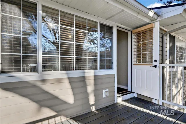 $329,000 | 305 Village Lane, Unit 305, Boise, ID 83702