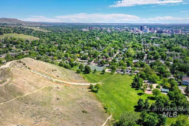 $329,000 | 305 Village Lane, Unit 305, Boise, ID 83702