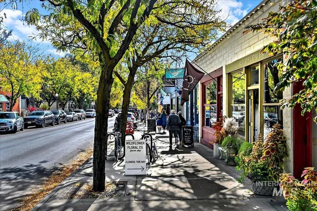 $329,000 | 305 Village Lane, Unit 305, Boise, ID 83702