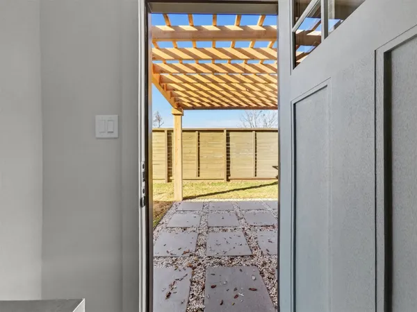 $2,950 | 5619 Chapman Street, Houston, TX 77009