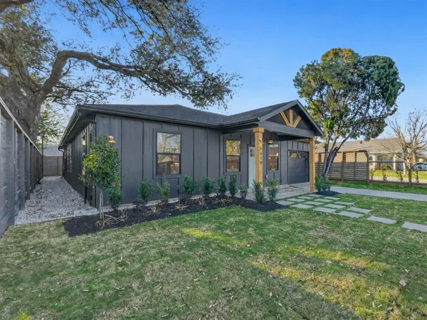 $2,950 | 5619 Chapman Street, Houston, TX 77009