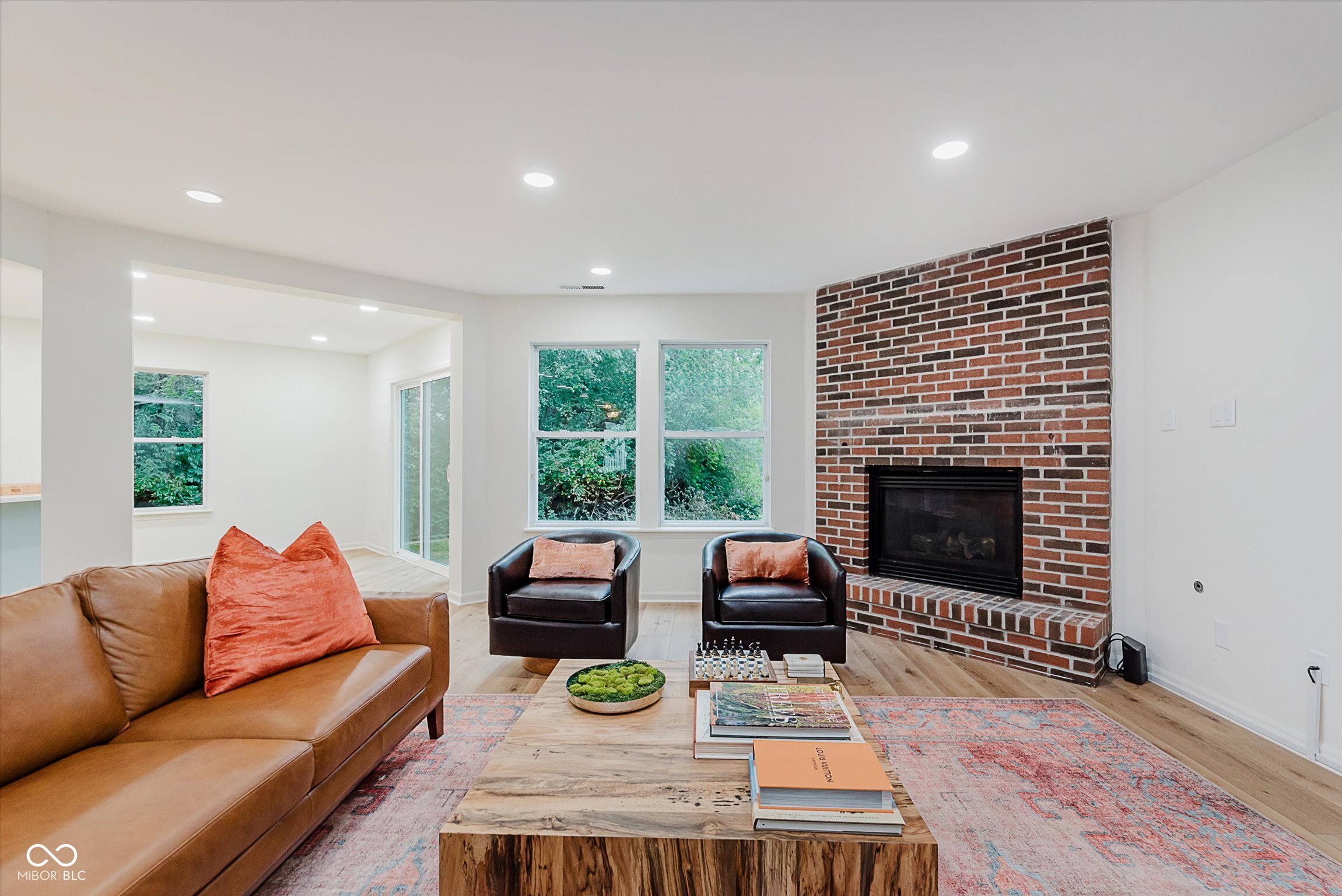 12082 Aldenham Boulevard Fishers, IN 46037 - Photo 13 of 36