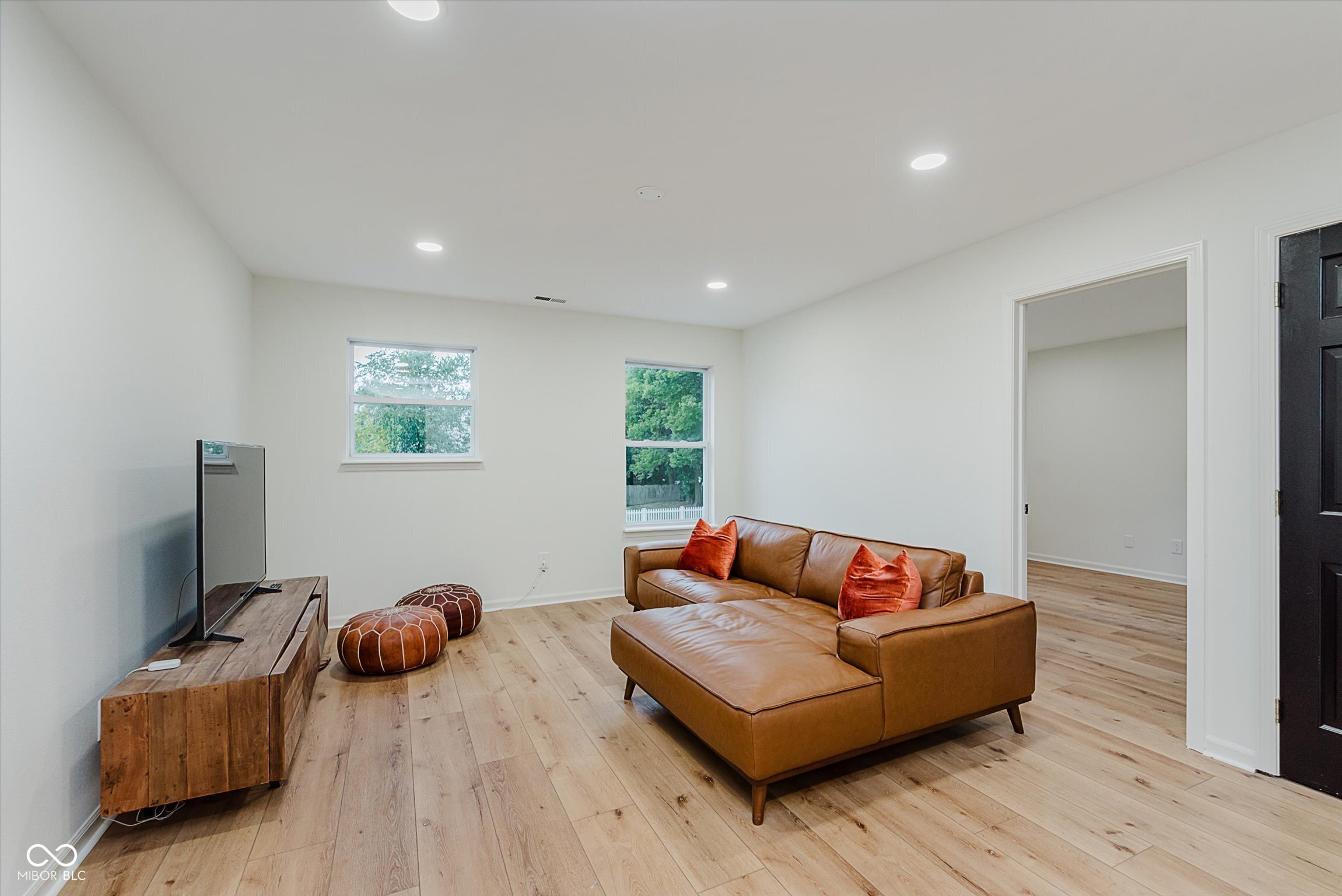 12082 Aldenham Boulevard Fishers, IN 46037 - Photo 23 of 36