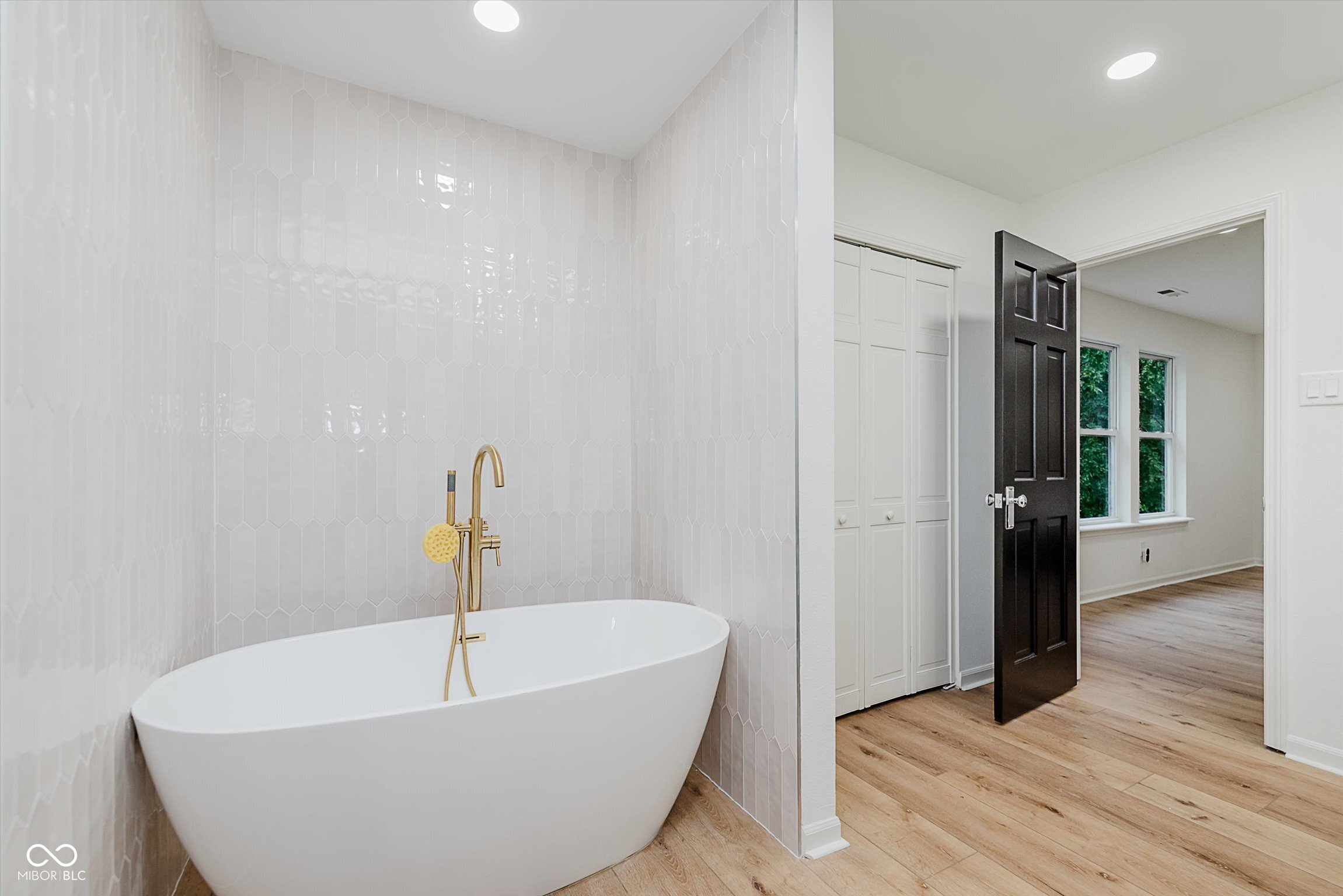 12082 Aldenham Boulevard Fishers, IN 46037 - Photo 28 of 36