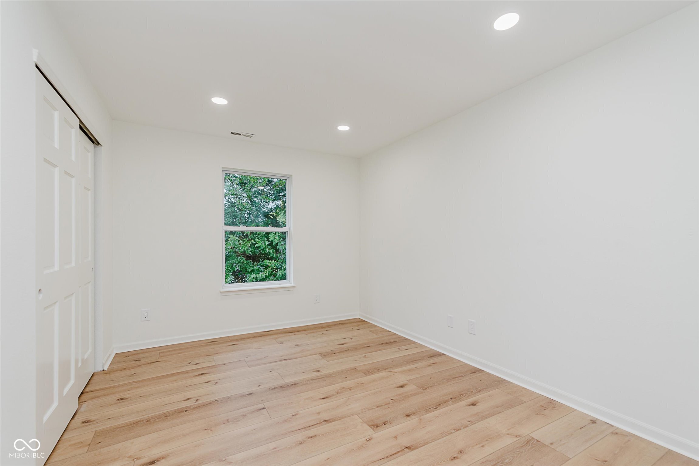 12082 Aldenham Boulevard Fishers, IN 46037 - Photo 29 of 36