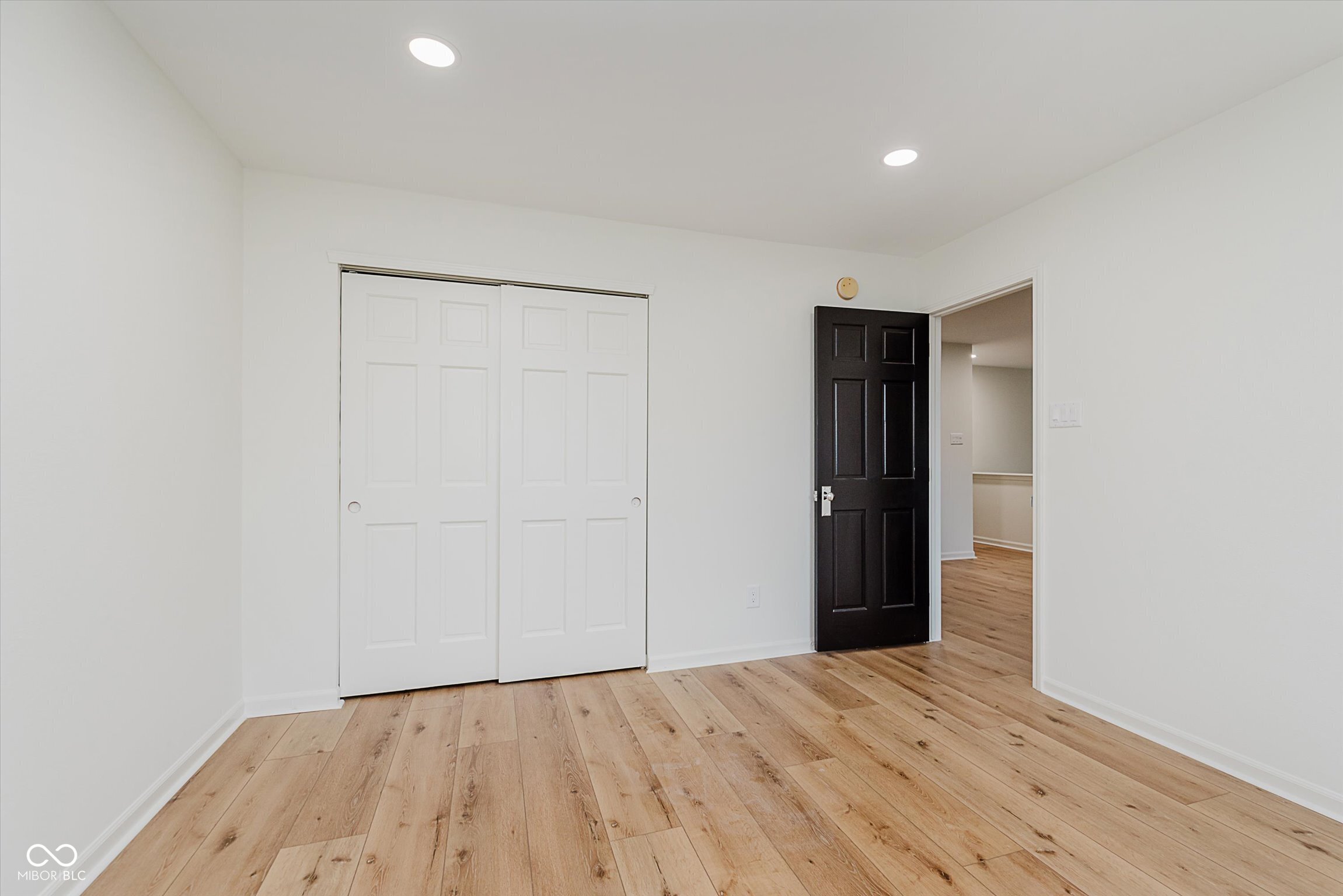 12082 Aldenham Boulevard Fishers, IN 46037 - Photo 32 of 36