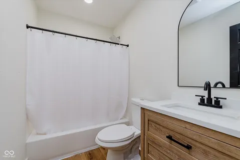 $440,000 | 12082 Aldenham Boulevard, Fishers, IN 46037