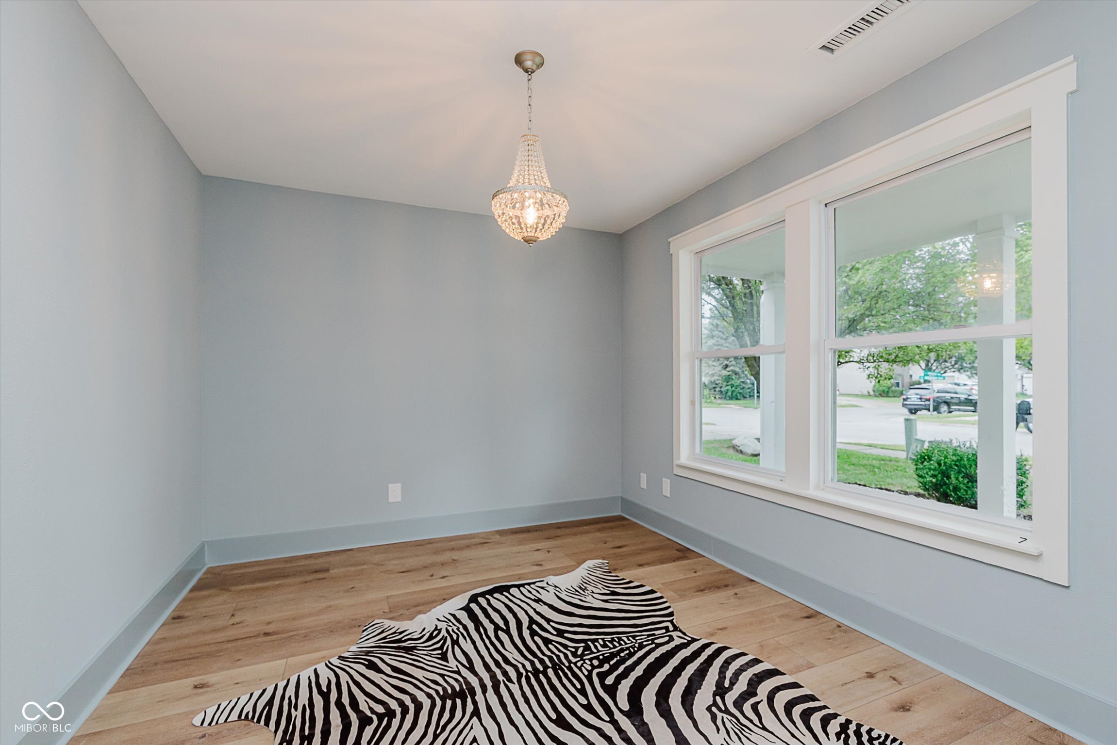 12082 Aldenham Boulevard Fishers, IN 46037 - Photo 8 of 36