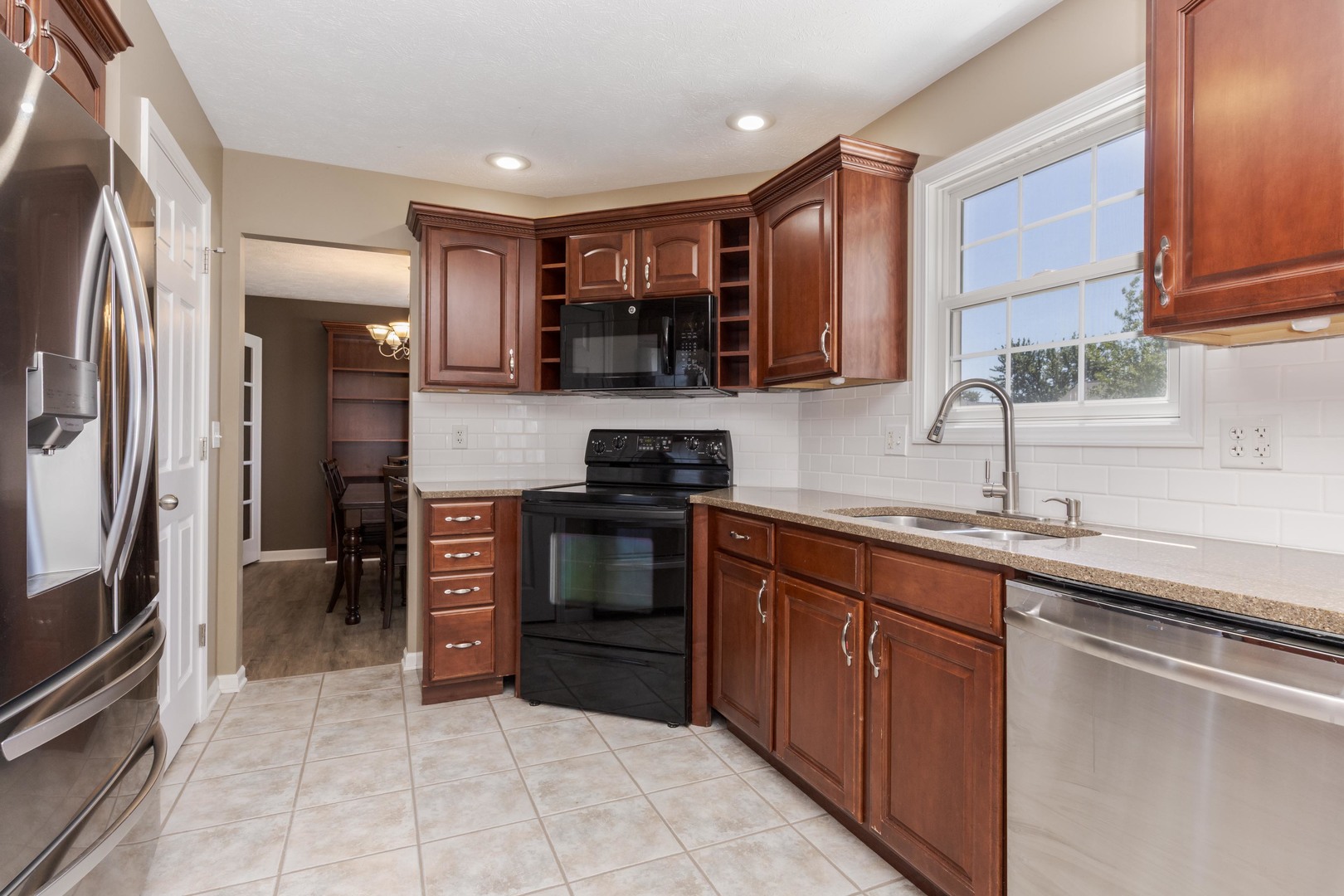 305 Prairie View Drive Hudson, IL 61748 - Photo 17 of 59