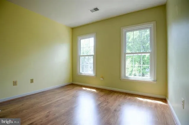 $4,000 | 9404 Regency Crest Drive, Vienna, VA 22181