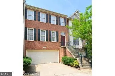 $4,000 | 9404 Regency Crest Drive, Vienna, VA 22181