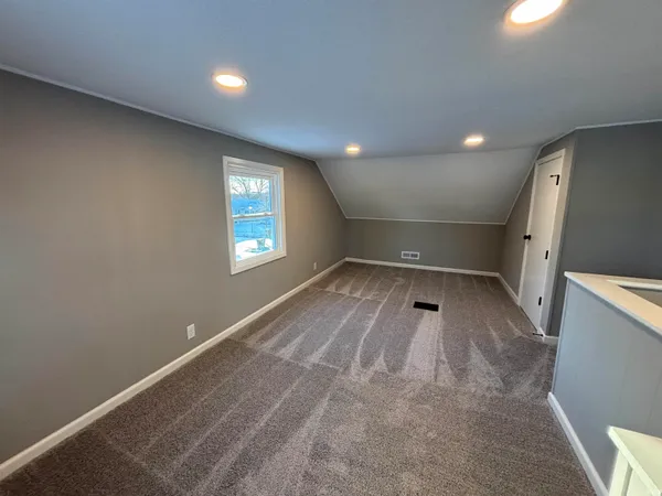 $184,900 | 2710 Waynewood Drive, Fort Wayne, IN 46809