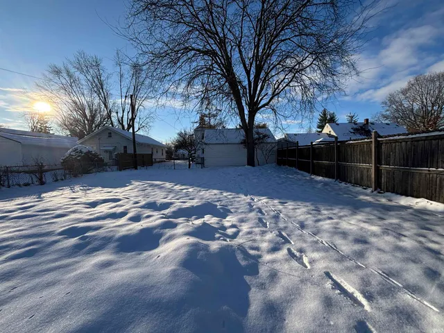 $184,900 | 2710 Waynewood Drive, Fort Wayne, IN 46809