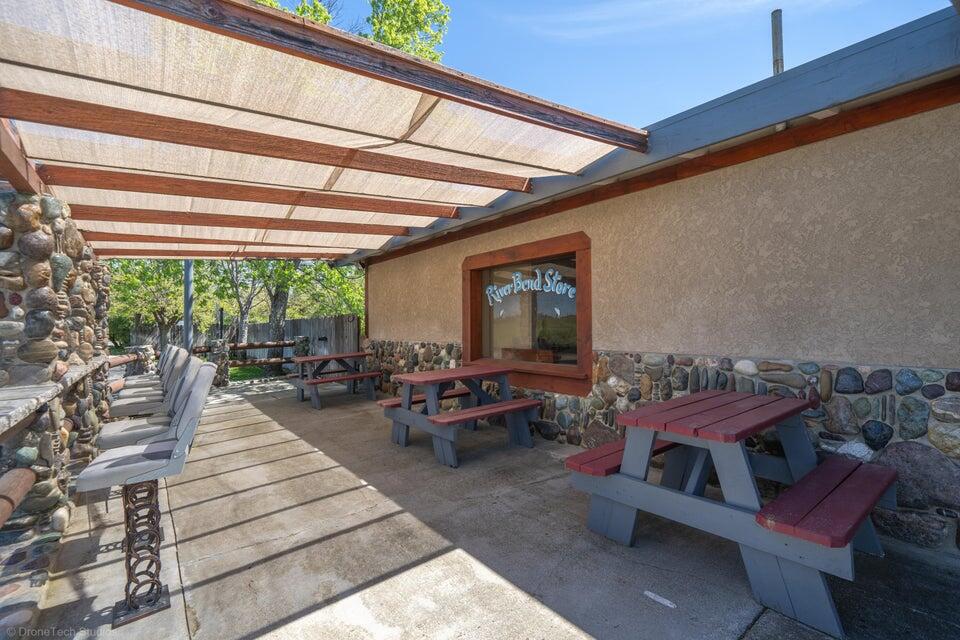 21785 Bend Ferry Road Red Bluff, CA 96080 - Photo 3 of 46 Front patio