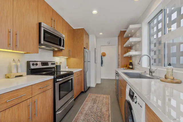 $969,000 | 1106 Shelter Bay Avenue, Mill Valley, CA 94941