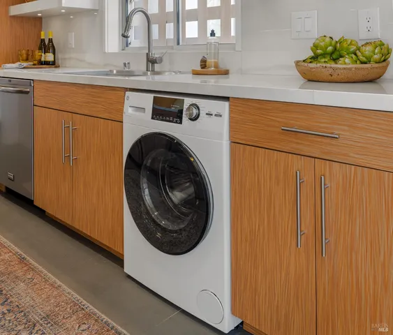 $969,000 | 1106 Shelter Bay Avenue, Mill Valley, CA 94941