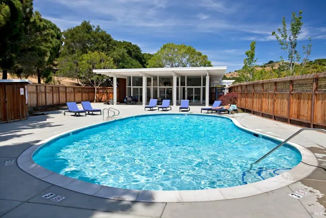 $969,000 | 1106 Shelter Bay Avenue, Mill Valley, CA 94941