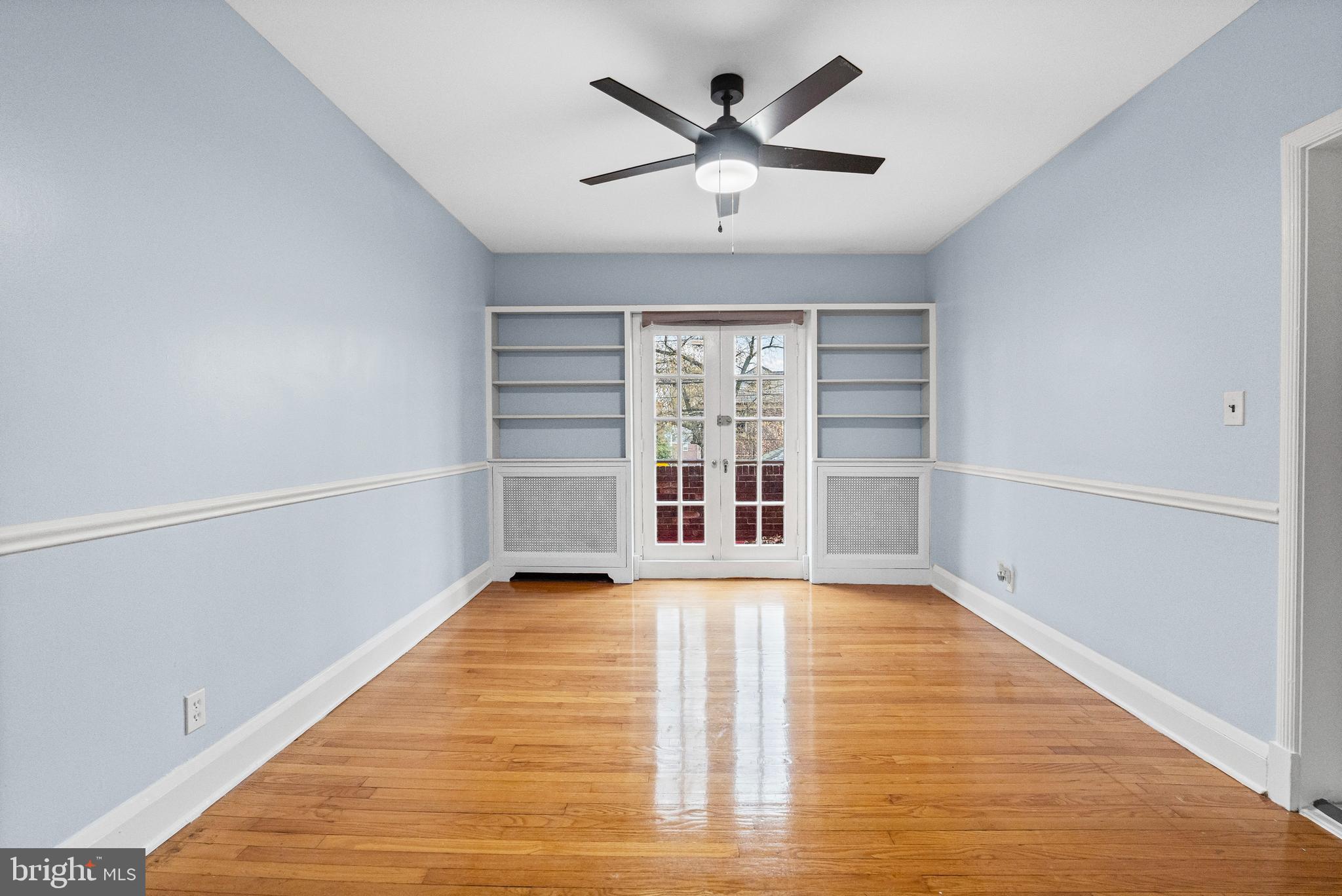 1539 Ralworth Road Baltimore, MD 21218 - Photo 14 of 44 Generous DR with built-ins and French Doors