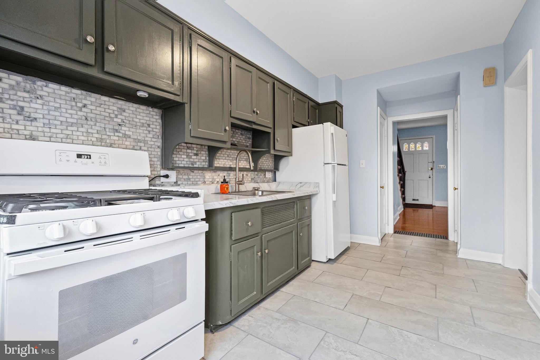 1539 Ralworth Road Baltimore, MD 21218 - Photo 18 of 44 Gorgeous Updated Kitchen- New Appliances