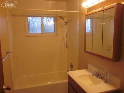 6663 South Durand Road Durand, MI 48429 - Photo 9 of 17 20387937-8.JPG