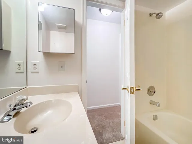 $2,200 | 301 Hopkins Court, Southampton, PA 18966