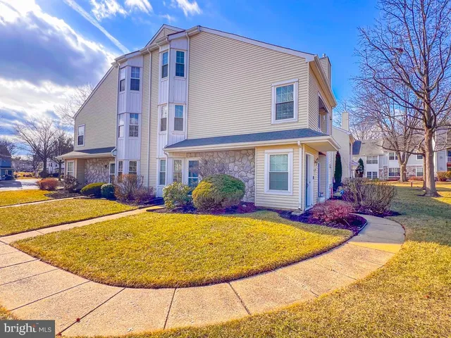 $2,200 | 301 Hopkins Court, Southampton, PA 18966