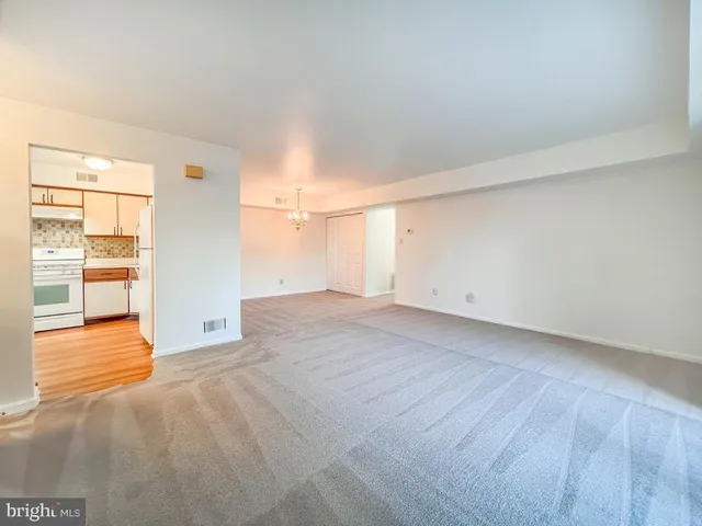 $2,200 | 301 Hopkins Court, Southampton, PA 18966