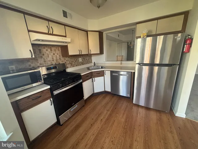 $2,200 | 301 Hopkins Court, Southampton, PA 18966