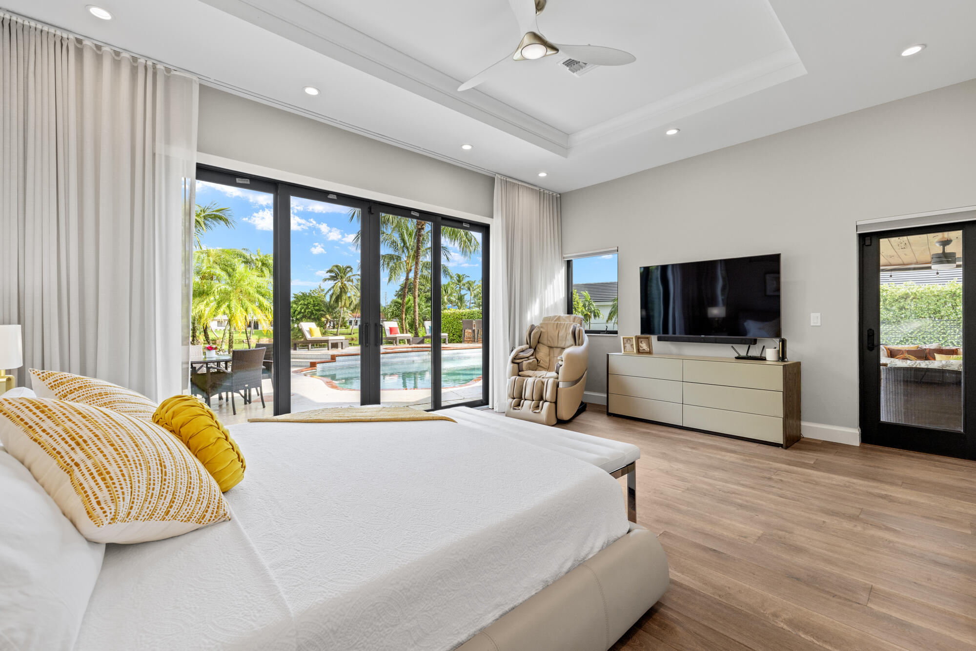 1069 West Palmetto Park Road Boca Raton, FL 33486 - Photo 17 of 54 Primary Bedroom