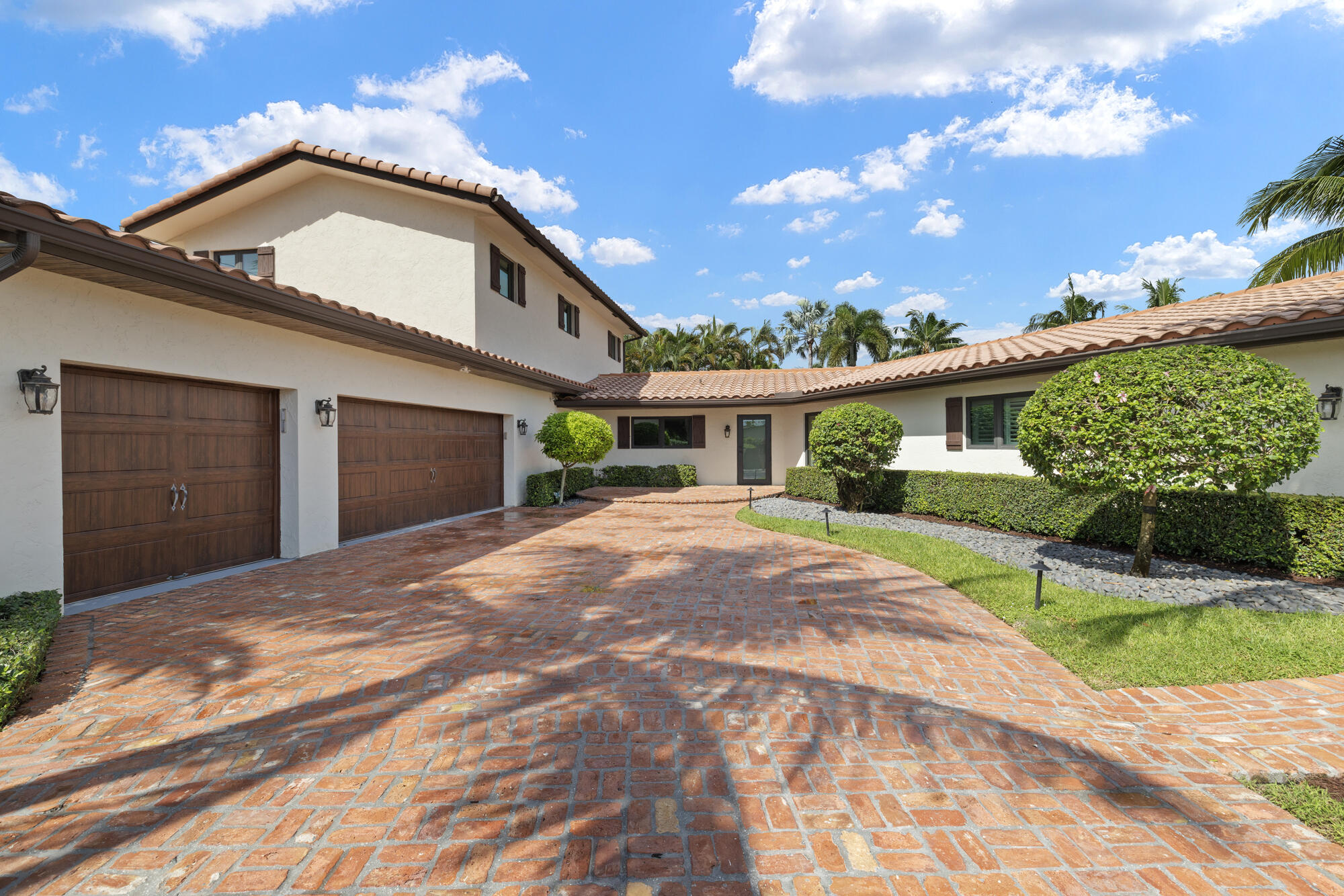 1069 West Palmetto Park Road Boca Raton, FL 33486 - Photo 3 of 54 3 car garage