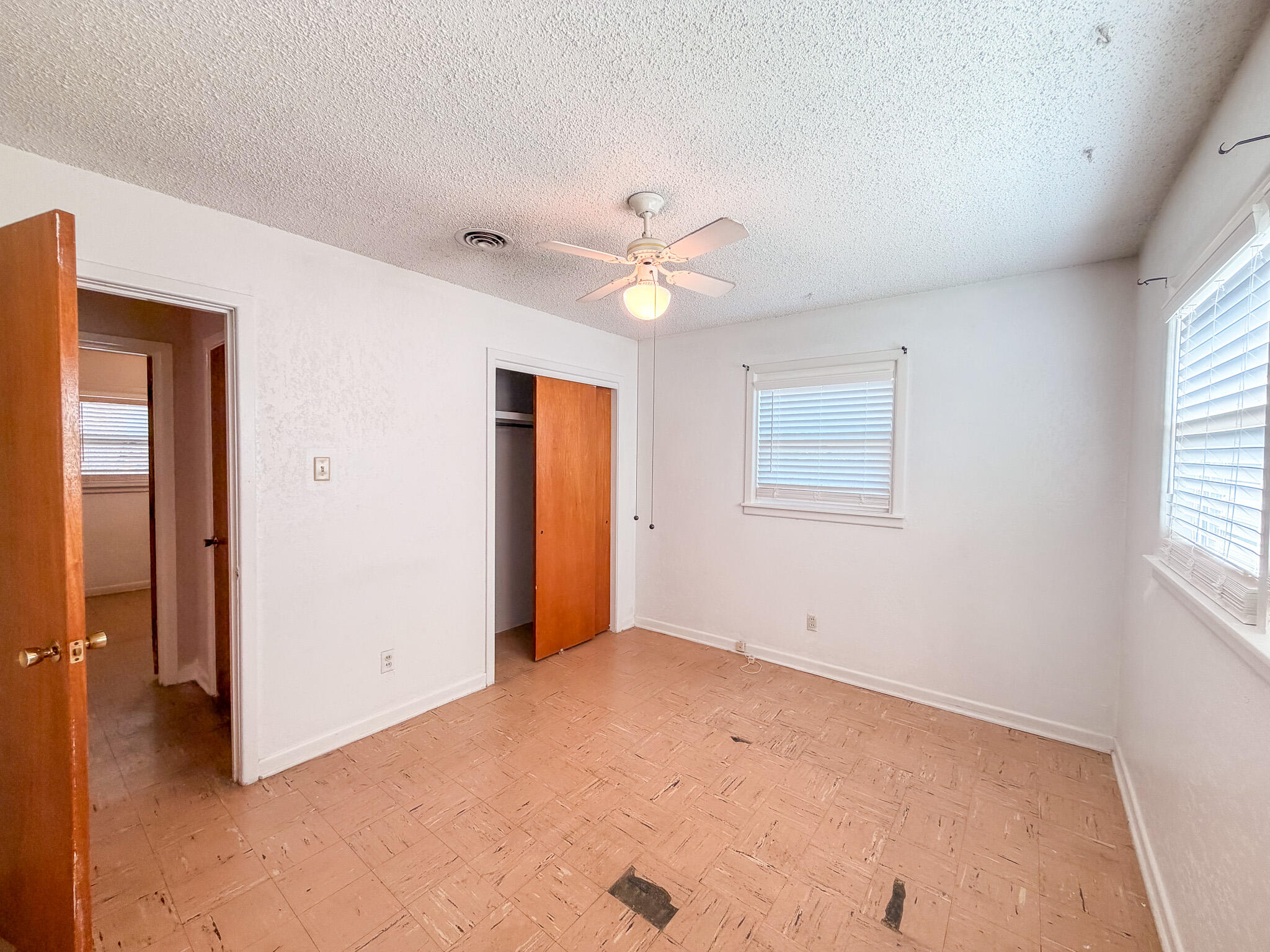 4602 33rd Street Lubbock, TX 79410 - Photo 9 of 14 IMG_3043