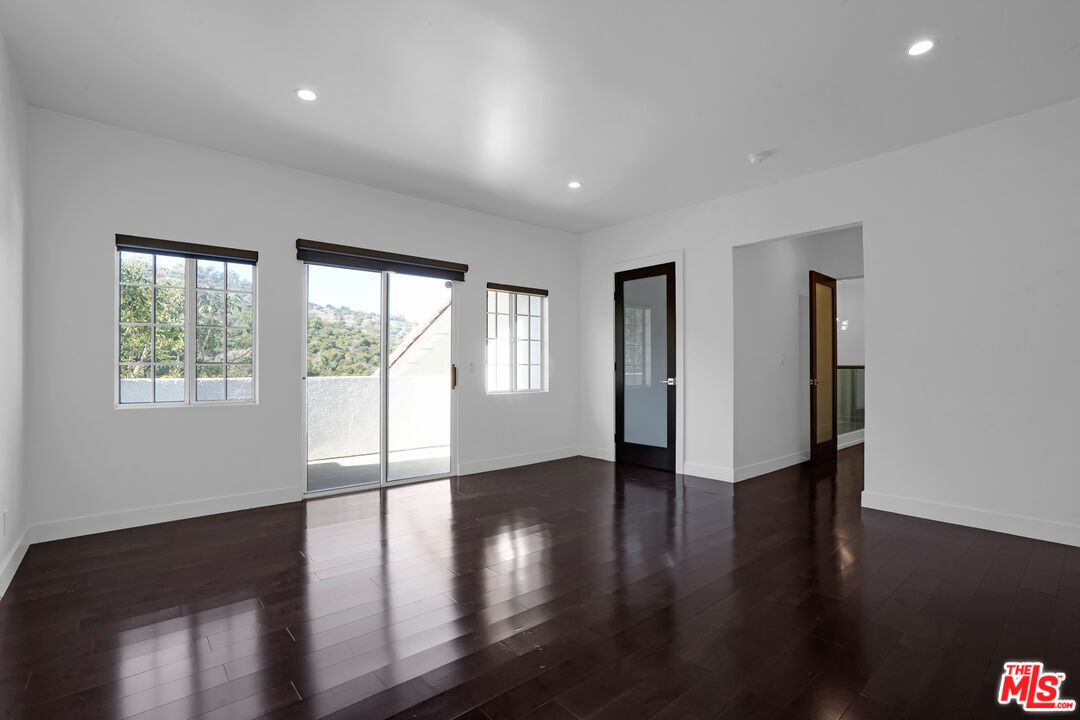 3832 Shannon Road Los Angeles, CA 90027 - Photo 16 of 52