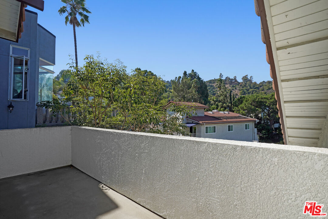 3832 Shannon Road Los Angeles, CA 90027 - Photo 30 of 52