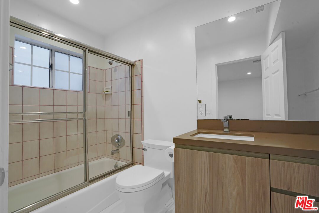 3832 Shannon Road Los Angeles, CA 90027 - Photo 42 of 52