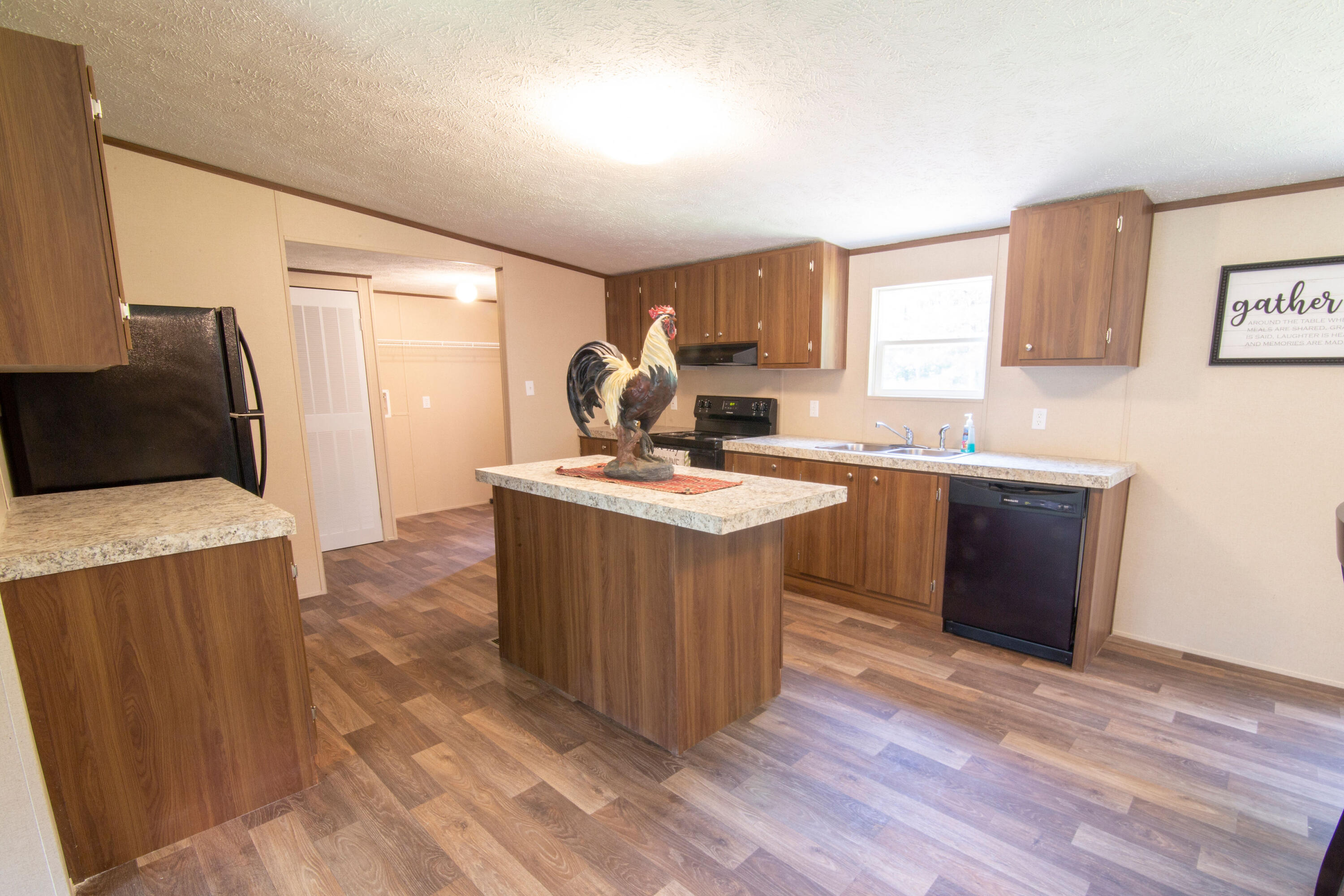 1168 Hard Pinch Road Moncks Corner, SC 29461 - Photo 7 of 11 kitchen