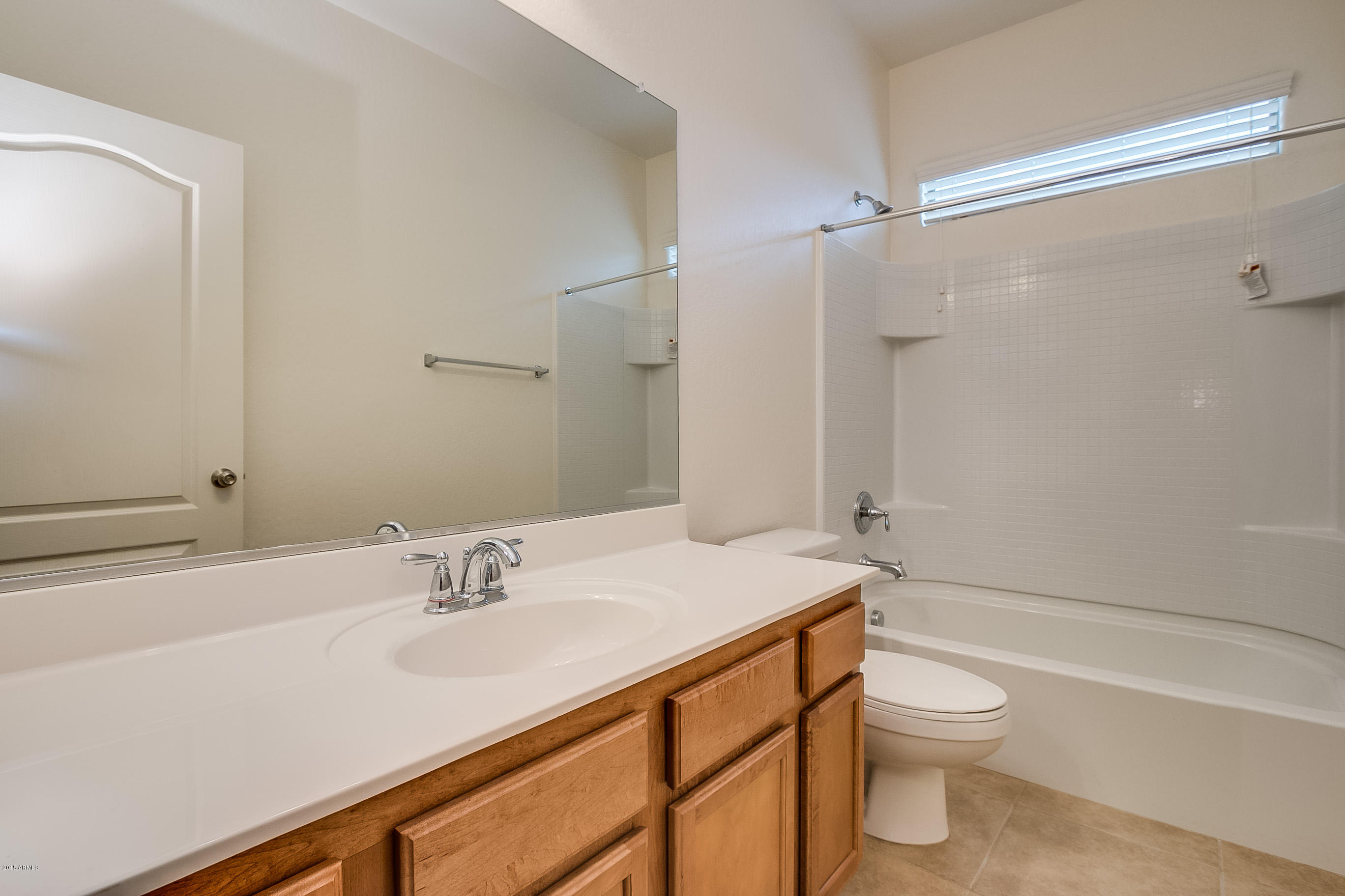 7008 West Trumbull Road Phoenix, AZ 85043 - Photo 19 of 55 Trumball-009