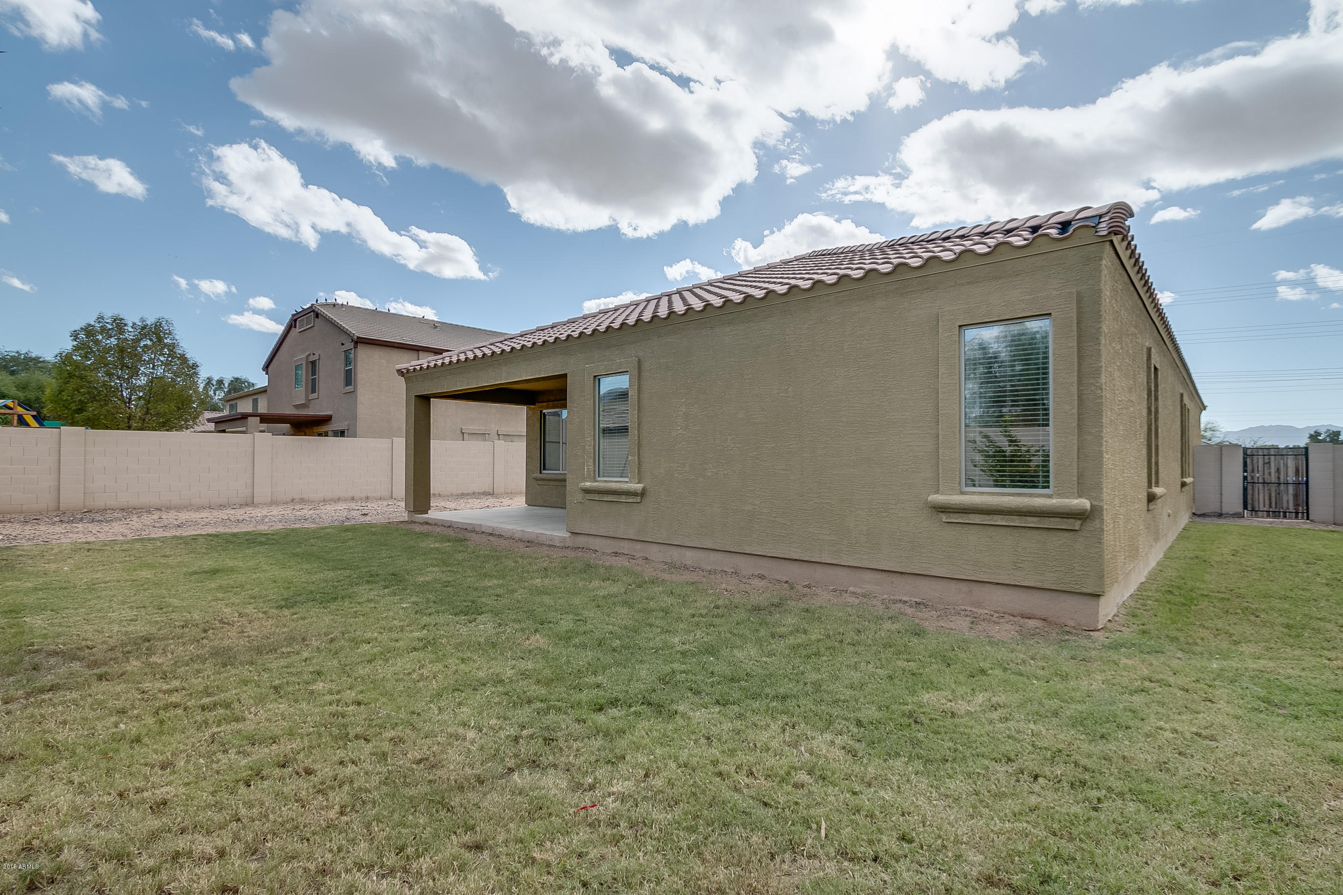 7008 West Trumbull Road Phoenix, AZ 85043 - Photo 45 of 55 Trumball-051