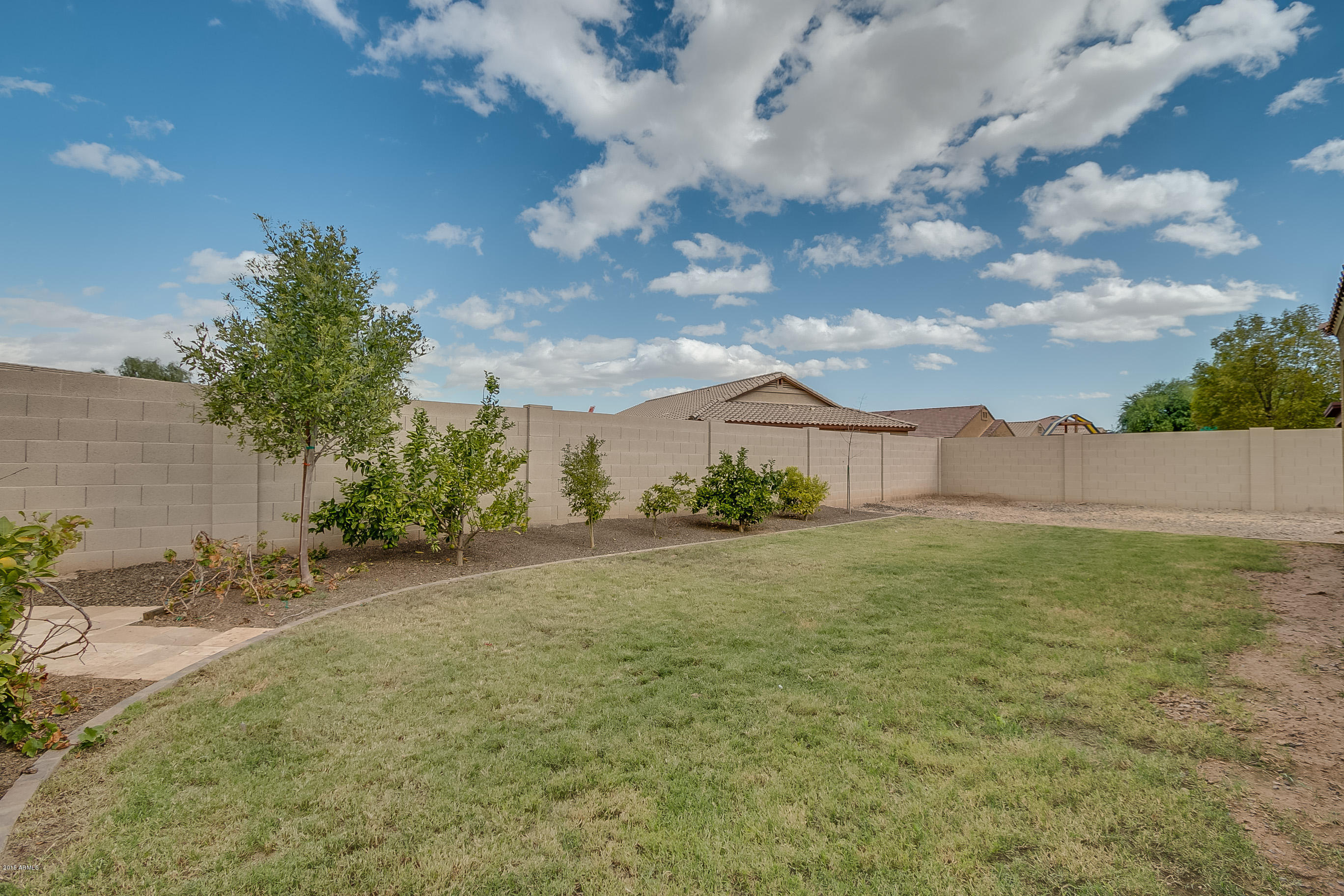 7008 West Trumbull Road Phoenix, AZ 85043 - Photo 46 of 55 Trumball-052