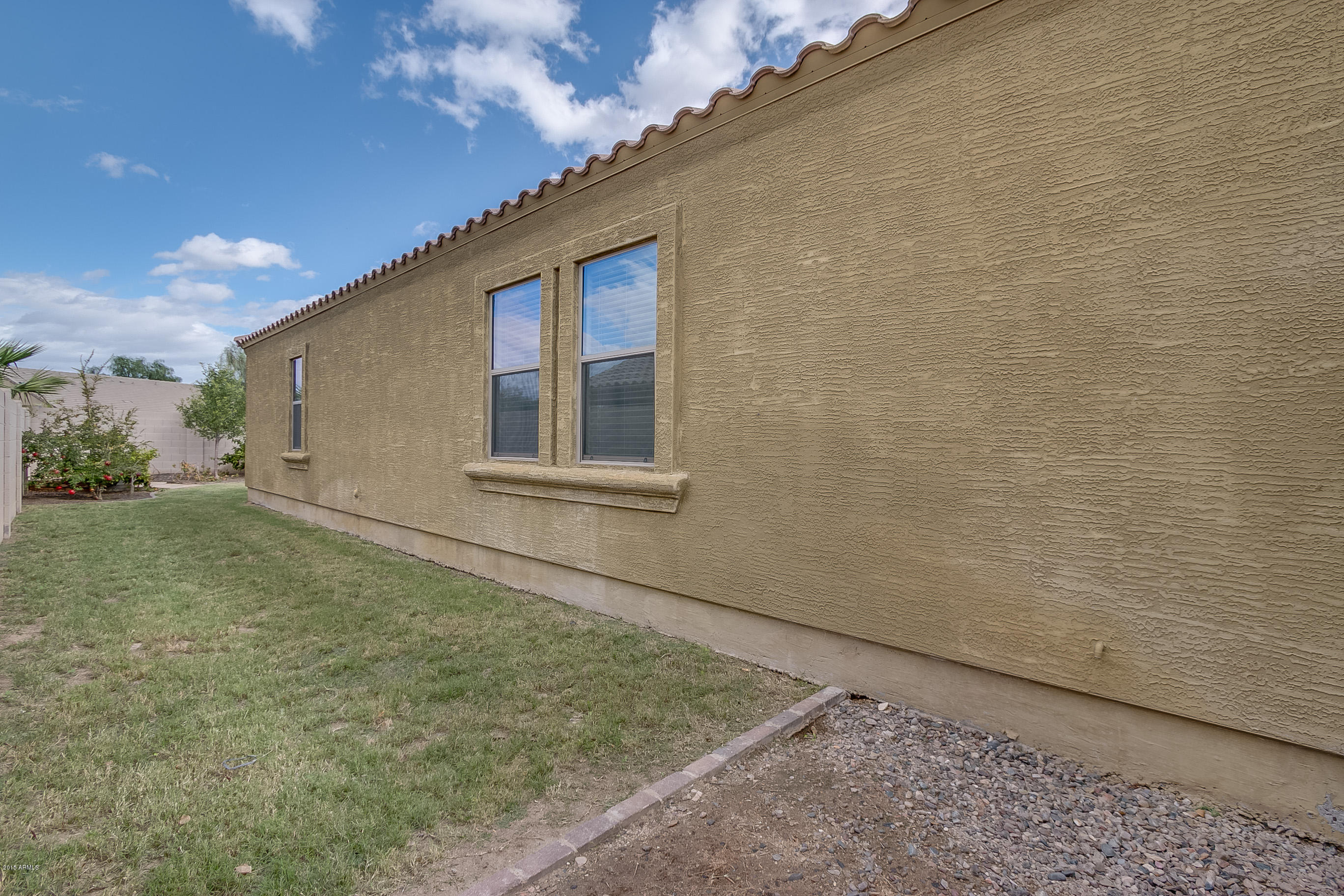 7008 West Trumbull Road Phoenix, AZ 85043 - Photo 48 of 55 Trumball-054