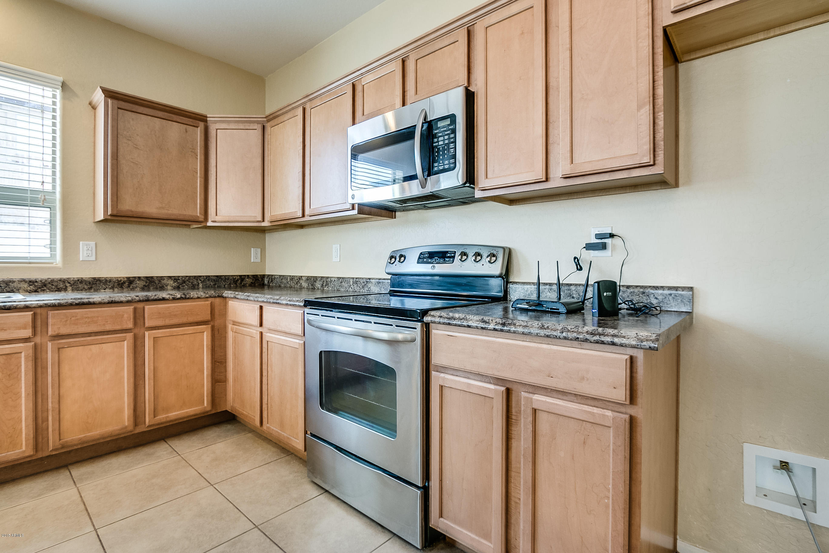 7008 West Trumbull Road Phoenix, AZ 85043 - Photo 10 of 55 Trumball-022