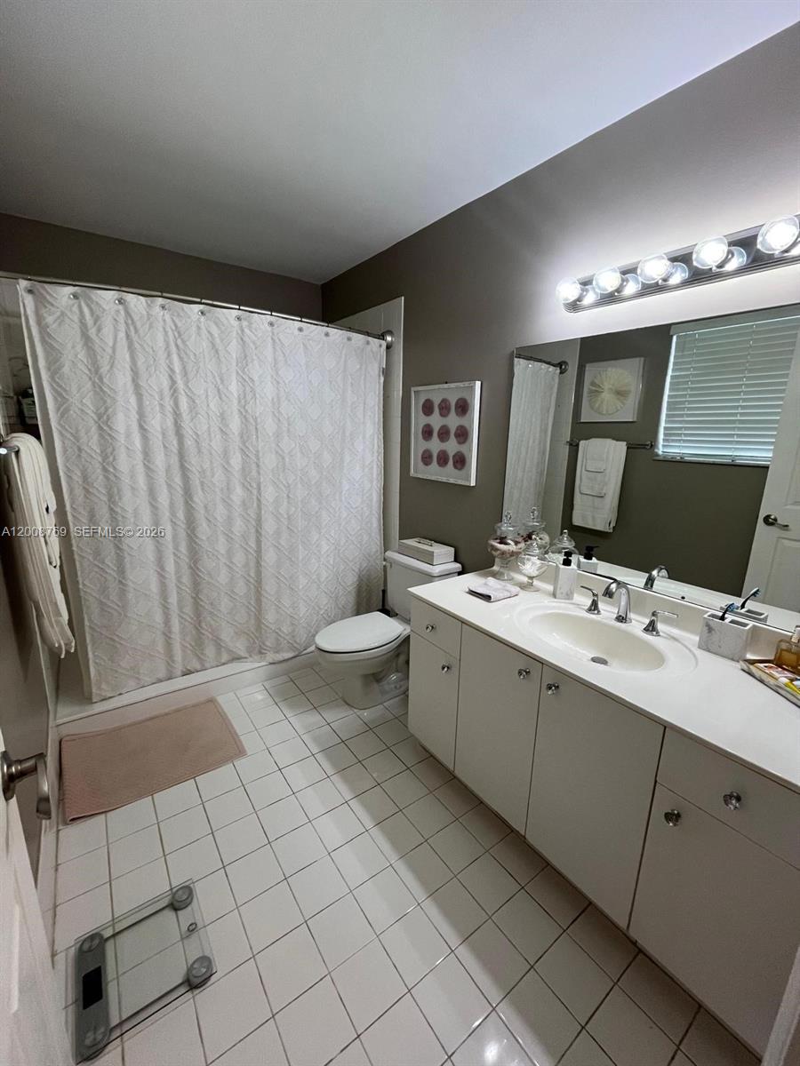 7451 Southwest 163rd Court Miami, FL 33193 - Photo 23 of 29