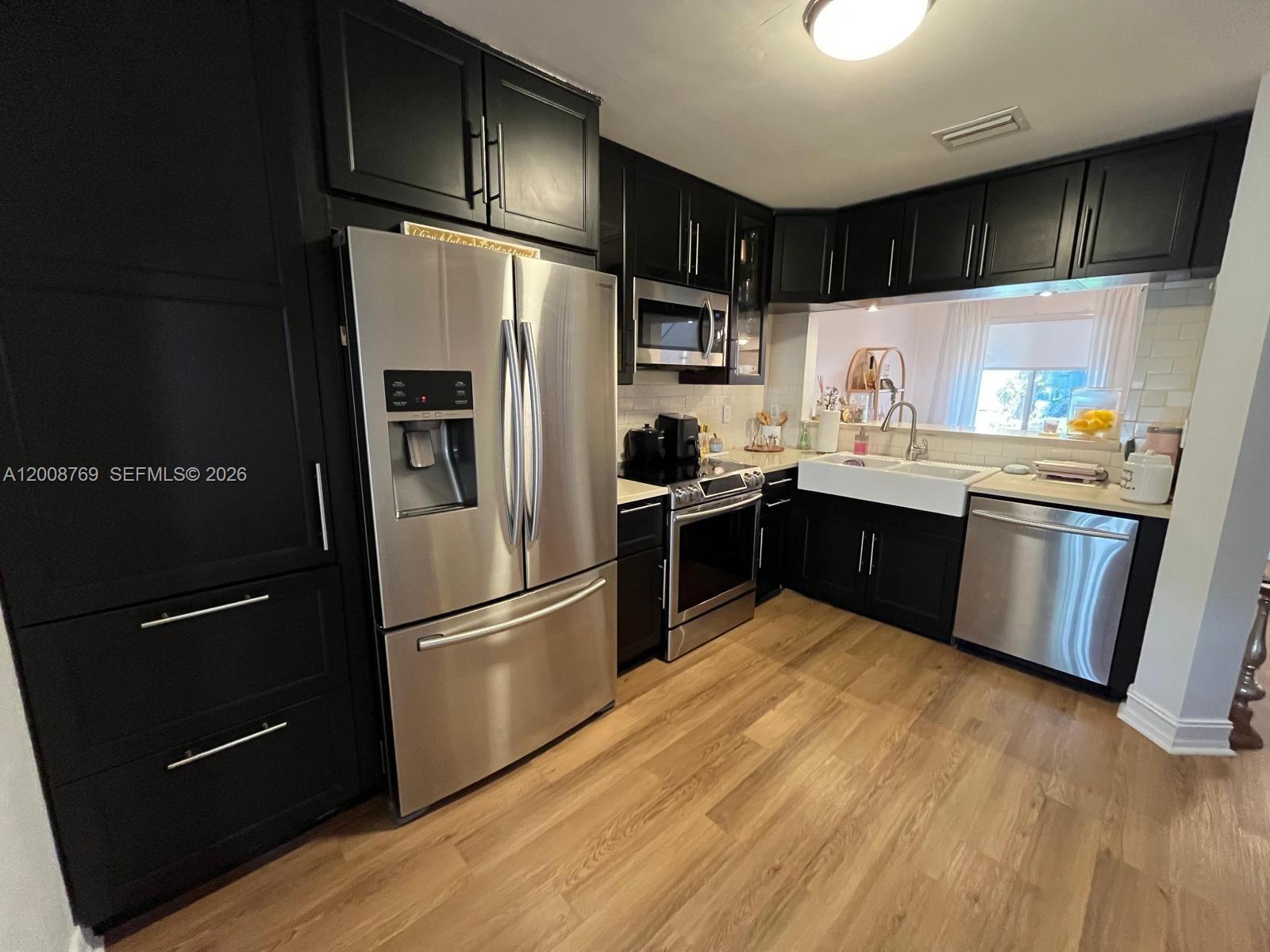 7451 Southwest 163rd Court Miami, FL 33193 - Photo 4 of 29