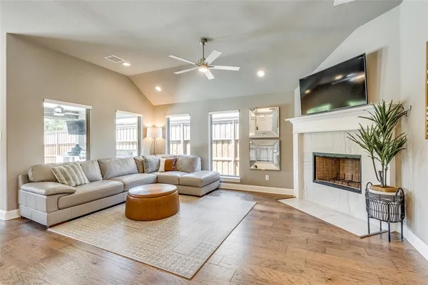 $4,800 | 3804 Pine Valley Lane, Arlington, TX 76001