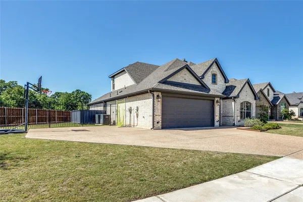 $4,800 | 3804 Pine Valley Lane, Arlington, TX 76001