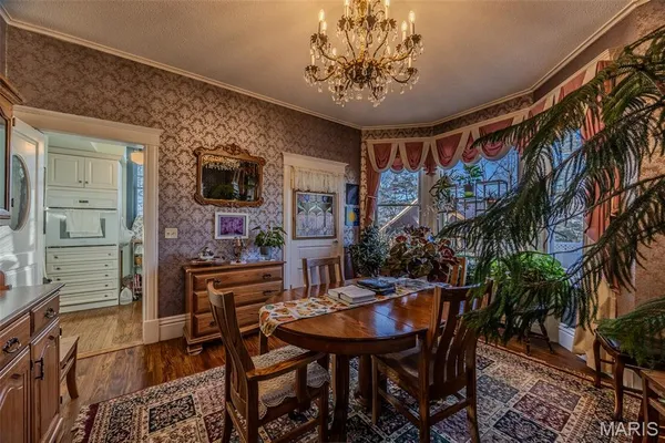 $725,000 | 2001 Beck Lane, Lebanon, MO 65536