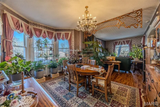 $725,000 | 2001 Beck Lane, Lebanon, MO 65536