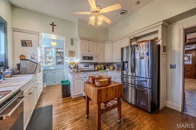 $725,000 | 2001 Beck Lane, Lebanon, MO 65536